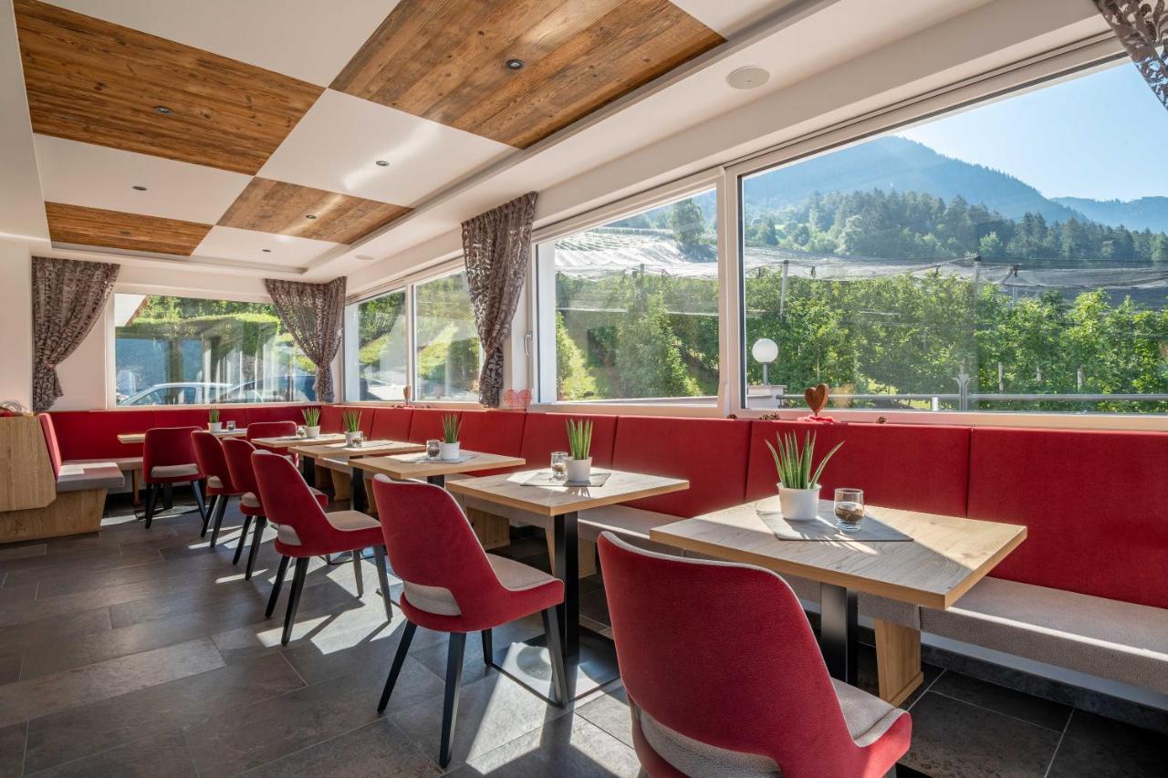 Hotel Meinhardt Schenna Dış mekan fotoğraf