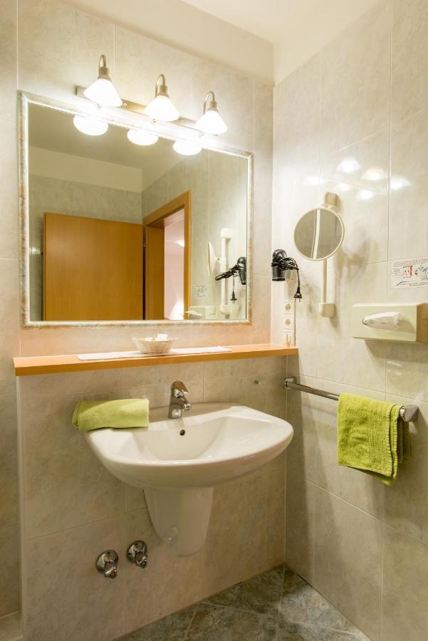 Hotel Meinhardt Schenna Dış mekan fotoğraf